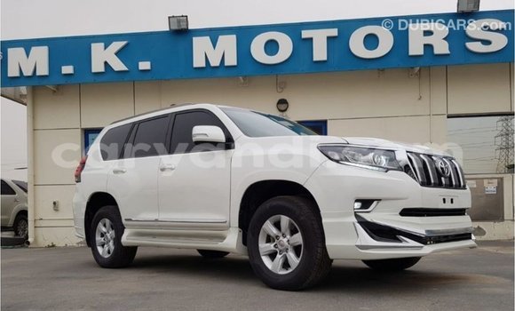 Acheter Import Voiture Toyota Prado Blanc à Import - Dubai, Zambie Acheter Import Voiture Toyota Prado Blanc à Import - Dubai, Zambie