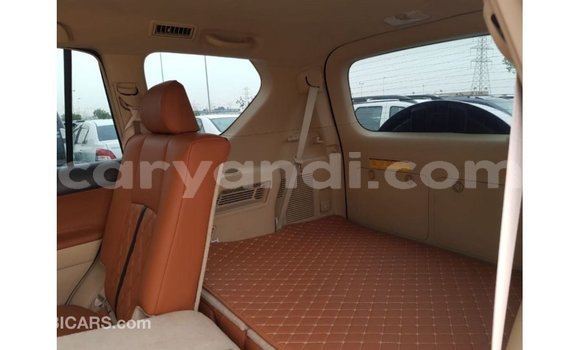 Acheter Import Voiture Toyota Prado Blanc à Import - Dubai, Zambie Acheter Import Voiture Toyota Prado Blanc à Import - Dubai, Zambie