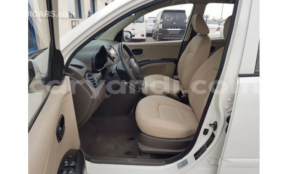 Nunua Imported Hyundai i10 Nyeupe Gari ndani ya Import - Dubai nchini Zambia Nunua Imported Hyundai i10 Nyeupe Gari ndani ya Import - Dubai nchini Zambia