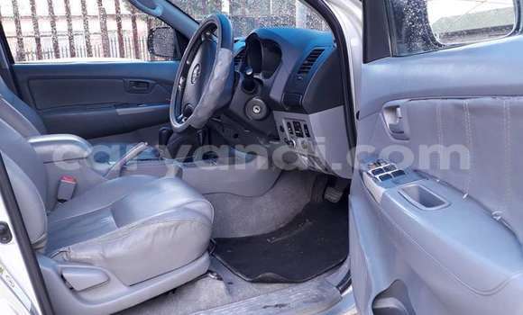 Acheter Occasion Voiture Toyota Hilux Gris à Lusaka, Zambie Acheter Occasion Voiture Toyota Hilux Gris à Lusaka, Zambie