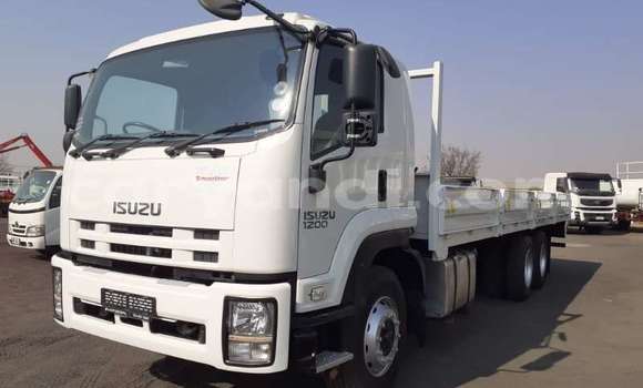 Buy Used Isuzu FTR 850 White Truck in Lusaka in Zambia Buy Used Isuzu FTR 850 White Truck in Lusaka in Zambia
