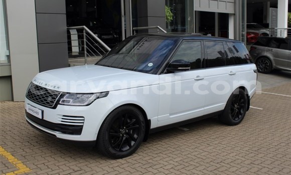 Nunua Ilio tumika Land Rover Range Rover Nyeupe Gari ndani ya Lusaka nchini Zambia Nunua Ilio tumika Land Rover Range Rover Nyeupe Gari ndani ya Lusaka nchini Zambia