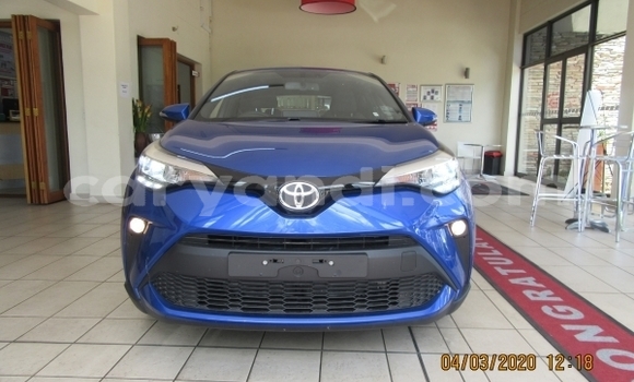 Acheter Occasion Voiture Toyota C-HR Bleu à Import - Dubai, Zambie Acheter Occasion Voiture Toyota C-HR Bleu à Import - Dubai, Zambie