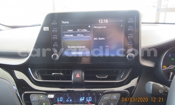 Acheter Occasion Voiture Toyota C-HR Bleu à Import - Dubai, Zambie Acheter Occasion Voiture Toyota C-HR Bleu à Import - Dubai, Zambie