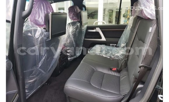 Acheter Import Voiture Toyota Land Cruiser Noir à Import - Dubai, Zambie Acheter Import Voiture Toyota Land Cruiser Noir à Import - Dubai, Zambie