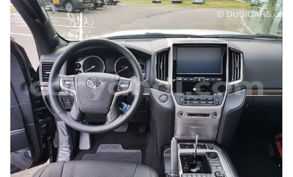 Acheter Import Voiture Toyota Land Cruiser Noir à Import - Dubai, Zambie Acheter Import Voiture Toyota Land Cruiser Noir à Import - Dubai, Zambie