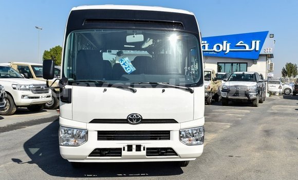 Acheter Import Voiture Toyota Coaster Blanc à Import - Dubai, Zambie Acheter Import Voiture Toyota Coaster Blanc à Import - Dubai, Zambie