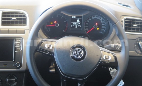 Acheter Occasion Voiture Volkswagen Polo Rouge à Lusaka, Zambie Acheter Occasion Voiture Volkswagen Polo Rouge à Lusaka, Zambie