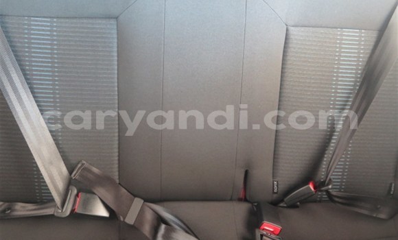 Acheter Occasion Voiture Volkswagen Polo Rouge à Lusaka, Zambie Acheter Occasion Voiture Volkswagen Polo Rouge à Lusaka, Zambie