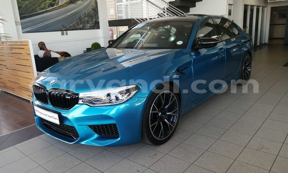 Nunua Ilio tumika BMW M5 Bluu Gari ndani ya Lusaka nchini Zambia Nunua Ilio tumika BMW M5 Bluu Gari ndani ya Lusaka nchini Zambia