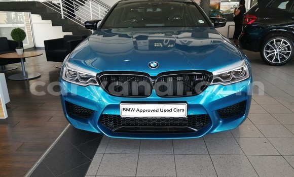 Nunua Ilio tumika BMW M5 Bluu Gari ndani ya Lusaka nchini Zambia Nunua Ilio tumika BMW M5 Bluu Gari ndani ya Lusaka nchini Zambia