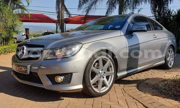 Acheter Occasion Voiture Mercedes‒Benz C–Class Gris à Chingola, Zambie Acheter Occasion Voiture Mercedes‒Benz C–Class Gris à Chingola, Zambie