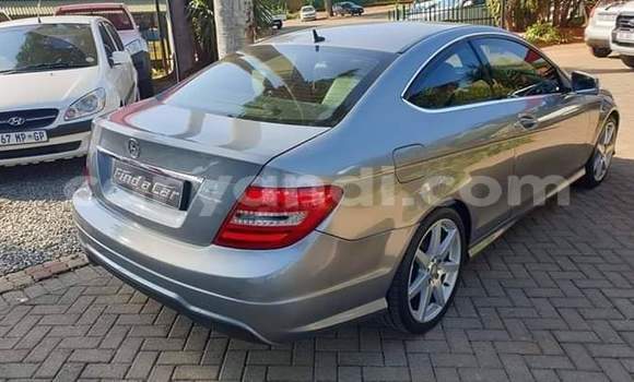 Acheter Occasion Voiture Mercedes‒Benz C–Class Gris à Chingola, Zambie Acheter Occasion Voiture Mercedes‒Benz C–Class Gris à Chingola, Zambie