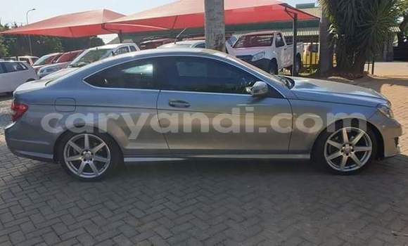 Acheter Occasion Voiture Mercedes‒Benz C–Class Gris à Chingola, Zambie Acheter Occasion Voiture Mercedes‒Benz C–Class Gris à Chingola, Zambie