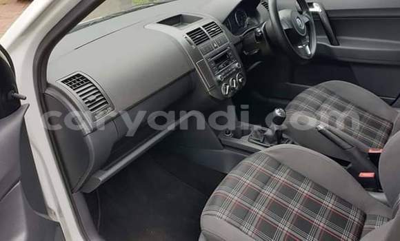 Acheter Occasion Voiture Volkswagen Polo Blanc à Lusaka, Zambie Acheter Occasion Voiture Volkswagen Polo Blanc à Lusaka, Zambie