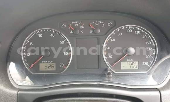 Acheter Occasion Voiture Volkswagen Polo Blanc à Lusaka, Zambie Acheter Occasion Voiture Volkswagen Polo Blanc à Lusaka, Zambie