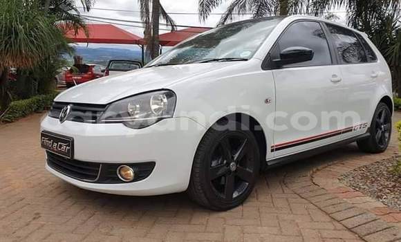 Acheter Occasion Voiture Volkswagen Polo Blanc à Lusaka, Zambie Acheter Occasion Voiture Volkswagen Polo Blanc à Lusaka, Zambie