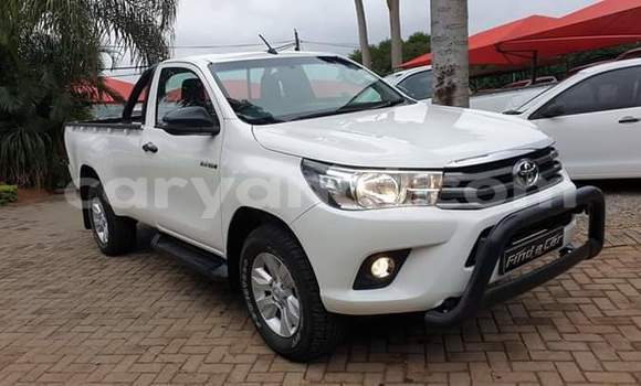 Acheter Occasion Voiture Toyota Hilux Blanc à Lusaka, Zambie Acheter Occasion Voiture Toyota Hilux Blanc à Lusaka, Zambie
