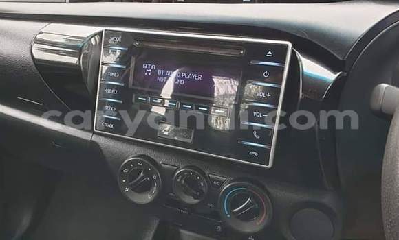 Acheter Occasion Voiture Toyota Hilux Blanc à Lusaka, Zambie Acheter Occasion Voiture Toyota Hilux Blanc à Lusaka, Zambie