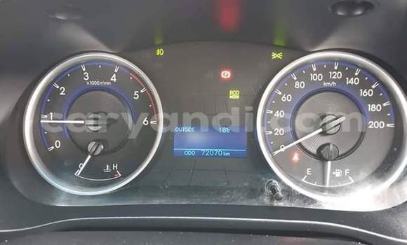 Acheter Occasion Voiture Toyota Hilux Blanc à Lusaka, Zambie Acheter Occasion Voiture Toyota Hilux Blanc à Lusaka, Zambie