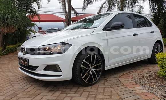 Acheter Occasion Voiture Volkswagen Polo Blanc à Lusaka, Zambie Acheter Occasion Voiture Volkswagen Polo Blanc à Lusaka, Zambie