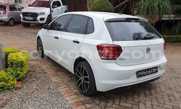 Acheter Occasion Voiture Volkswagen Polo Blanc à Lusaka, Zambie Acheter Occasion Voiture Volkswagen Polo Blanc à Lusaka, Zambie