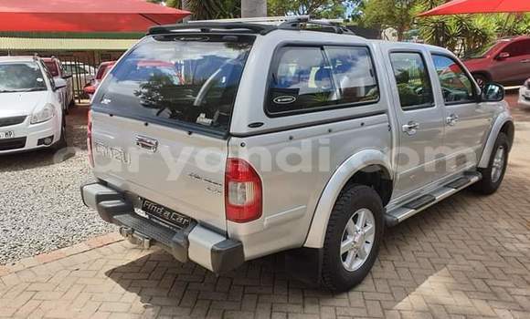 Tenga Tsaru Isuzu KB Sirivha Mota in Lusaka in Zambia Tenga Tsaru Isuzu KB Sirivha Mota in Lusaka in Zambia