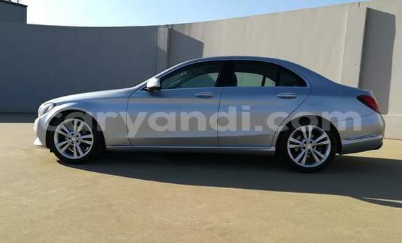 Tenga Tsaru Mercedes‒Benz C–Class Sirivha Mota in Livingstone in Zambia Tenga Tsaru Mercedes‒Benz C–Class Sirivha Mota in Livingstone in Zambia