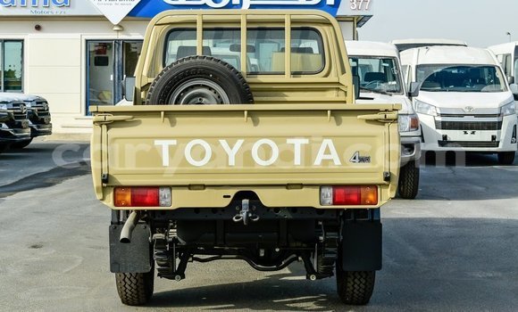Acheter Import Voiture Toyota Land Cruiser Beige à Import - Dubai, Zambie Acheter Import Voiture Toyota Land Cruiser Beige à Import - Dubai, Zambie