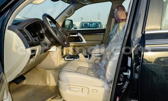 Acheter Import Voiture Toyota Land Cruiser Noir à Import - Dubai, Zambie Acheter Import Voiture Toyota Land Cruiser Noir à Import - Dubai, Zambie