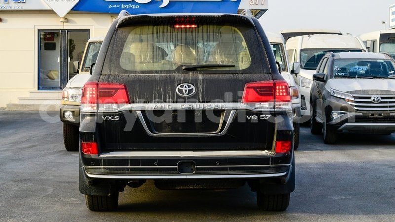 Big with watermark toyota land cruiser zambia import dubai 11457