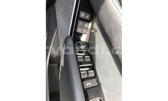 Nunua Imported Land Rover Range Rover Nyeupe Gari ndani ya Import - Dubai nchini Zambia Nunua Imported Land Rover Range Rover Nyeupe Gari ndani ya Import - Dubai nchini Zambia