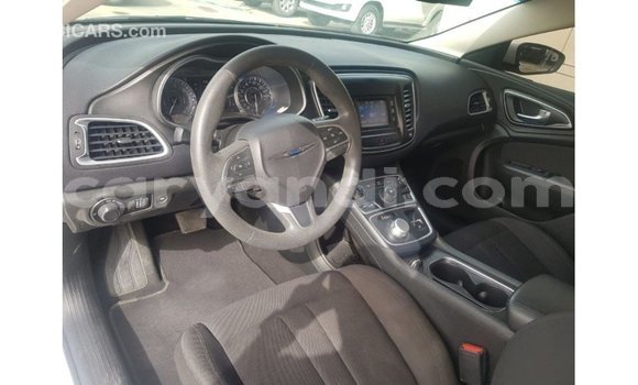 Nunua Imported Chrysler 200 Nyeupe Gari ndani ya Import - Dubai nchini Zambia Nunua Imported Chrysler 200 Nyeupe Gari ndani ya Import - Dubai nchini Zambia