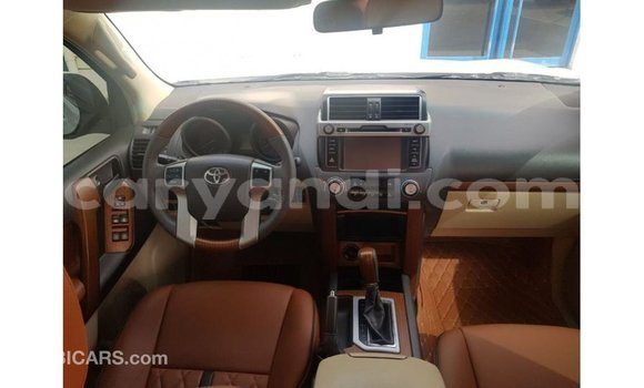 Buy Import Toyota Land Cruiser White Car in Import - Dubai in Zambia Buy Import Toyota Land Cruiser White Car in Import - Dubai in Zambia