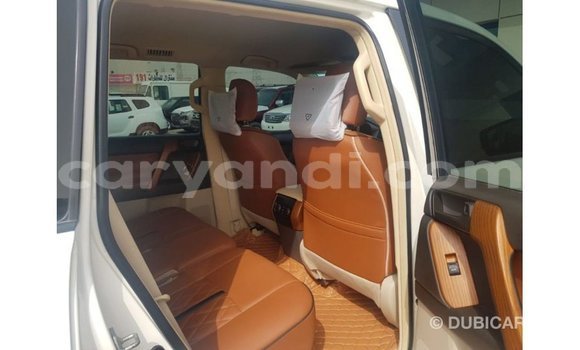 Buy Import Toyota Land Cruiser White Car in Import - Dubai in Zambia Buy Import Toyota Land Cruiser White Car in Import - Dubai in Zambia