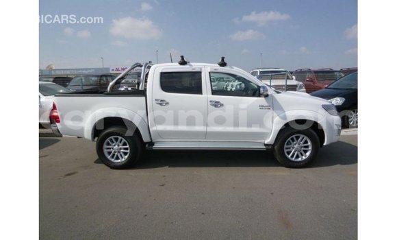Nunua Imported Toyota Hilux Nyeupe Gari ndani ya Import - Dubai nchini Zambia Nunua Imported Toyota Hilux Nyeupe Gari ndani ya Import - Dubai nchini Zambia