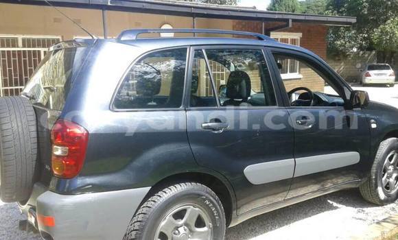 Nunua Ilio tumika Toyota RAV4 Nyeusi Gari ndani ya Lusaka nchini Zambia Nunua Ilio tumika Toyota RAV4 Nyeusi Gari ndani ya Lusaka nchini Zambia