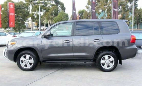 Buy Used Toyota Land Cruiser Silver Car in Lusaka in Zambia Buy Used Toyota Land Cruiser Silver Car in Lusaka in Zambia