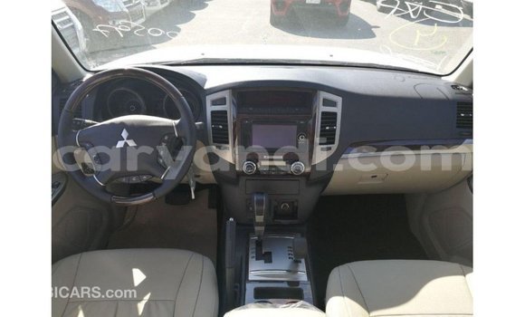 Buy Import Mitsubishi Pajero White Car in Import - Dubai in Zambia Buy Import Mitsubishi Pajero White Car in Import - Dubai in Zambia