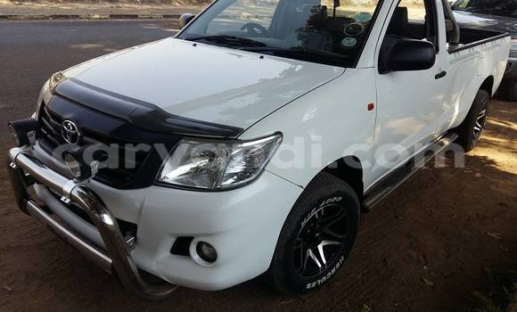 Buy Used Toyota Hilux White Car in Lusaka in Zambia Buy Used Toyota Hilux White Car in Lusaka in Zambia