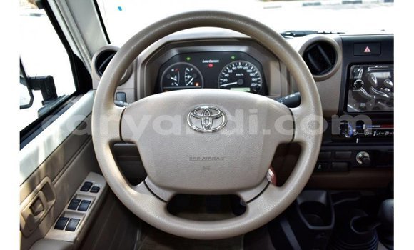 Buy Import Toyota Land Cruiser White Car in Import - Dubai in Zambia Buy Import Toyota Land Cruiser White Car in Import - Dubai in Zambia