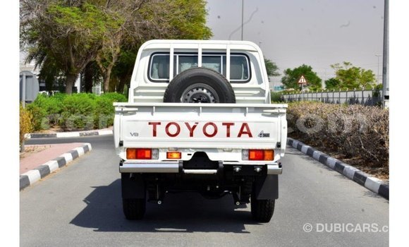 Buy Import Toyota Land Cruiser White Car in Import - Dubai in Zambia Buy Import Toyota Land Cruiser White Car in Import - Dubai in Zambia