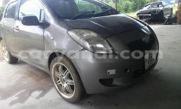 Nunua Ilio tumika Toyota Vitz Nyingine Gari ndani ya Chingola nchini Zambia Nunua Ilio tumika Toyota Vitz Nyingine Gari ndani ya Chingola nchini Zambia