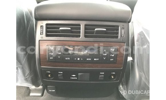 Tenga Imported Toyota Land Cruiser Nhema Mota in Import - Dubai in Zambia Tenga Imported Toyota Land Cruiser Nhema Mota in Import - Dubai in Zambia