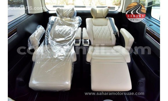 Buy Import Toyota Granvia White Car in Import - Dubai in Zambia Buy Import Toyota Granvia White Car in Import - Dubai in Zambia