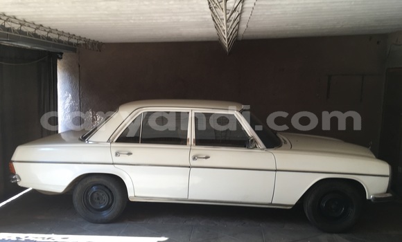 Buy Used Mercedes-Benz 230 White Car in Ndola in Zambia Buy Used Mercedes-Benz 230 White Car in Ndola in Zambia