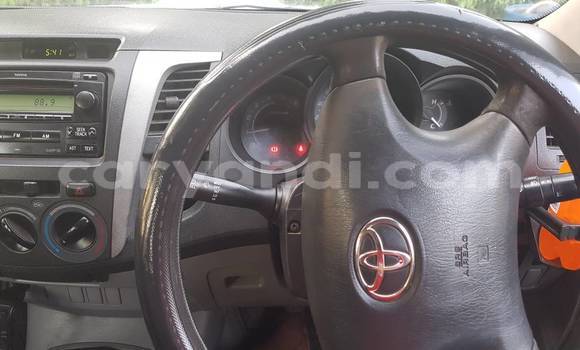 Buy Used Toyota Hilux White Car in Kitwe in Zambia Buy Used Toyota Hilux White Car in Kitwe in Zambia
