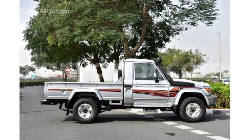 Big with watermark toyota land cruiser zambia import dubai 11577