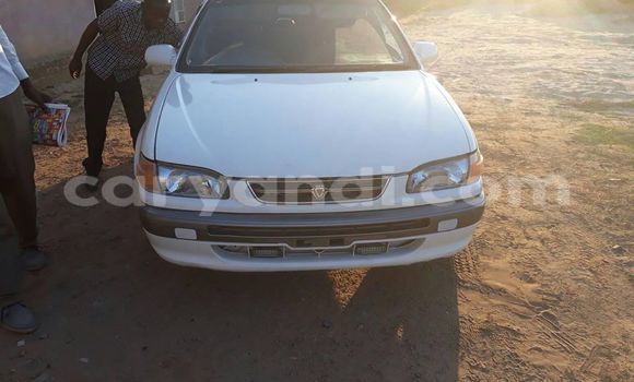 Acheter Occasion Voiture Toyota Corolla Blanc à Lusaka, Zambie Acheter Occasion Voiture Toyota Corolla Blanc à Lusaka, Zambie