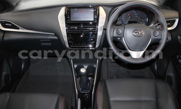 Nunua Ilio tumika Toyota Yaris Nyekundu Gari ndani ya Lusaka nchini Zambia Nunua Ilio tumika Toyota Yaris Nyekundu Gari ndani ya Lusaka nchini Zambia